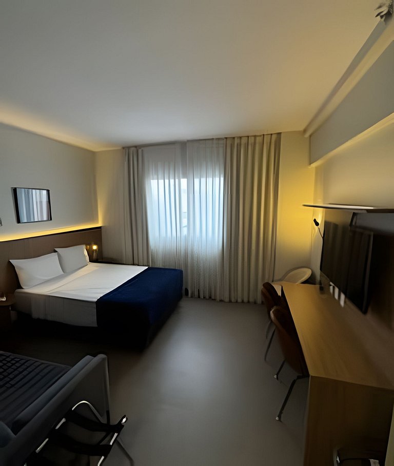 Studio a 50m da praia de Santos!