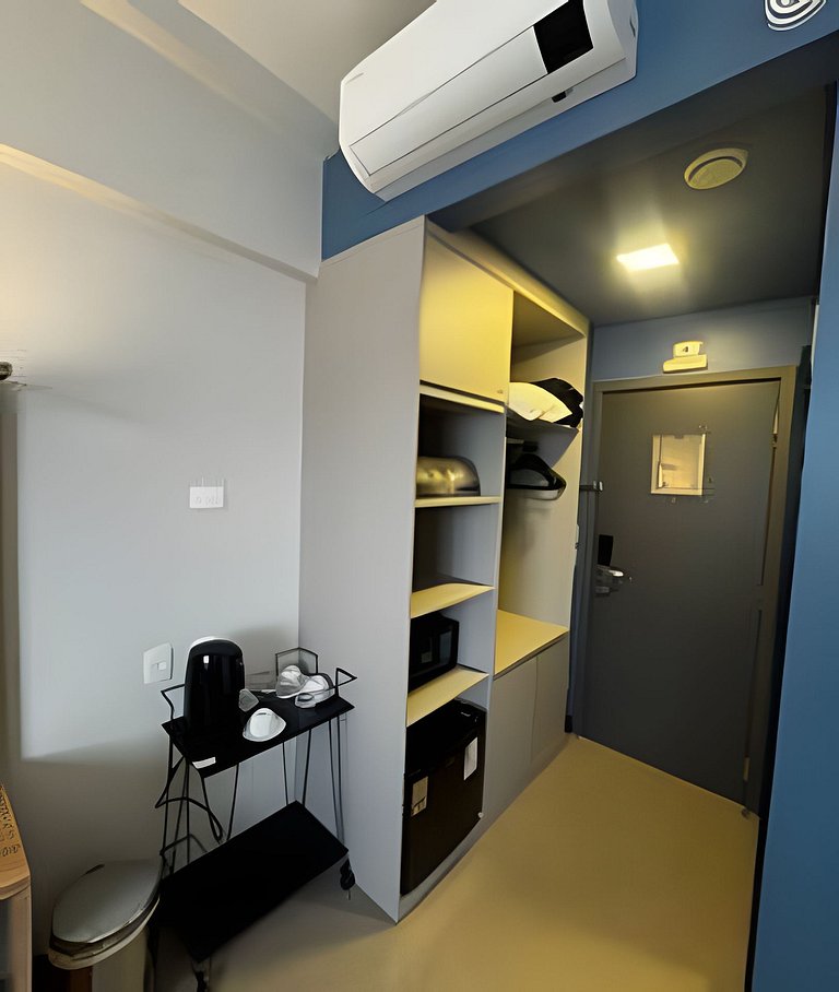 Studio a 50m da praia de Santos!