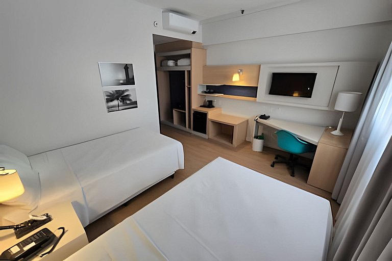 Studio a poucos passos do mar em Santos-SP