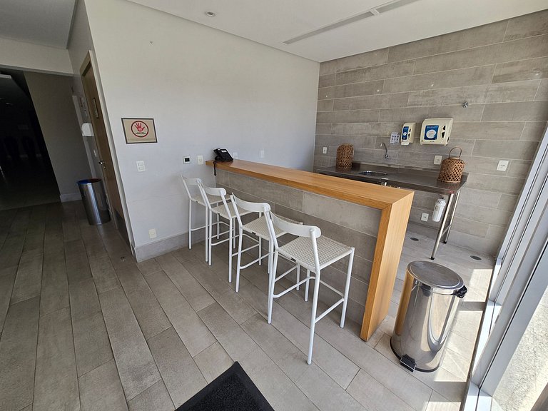 Studio para família 50m da praia