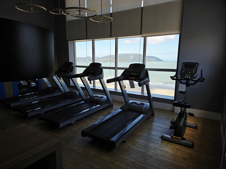 Studio a 50m da praia de Santos!