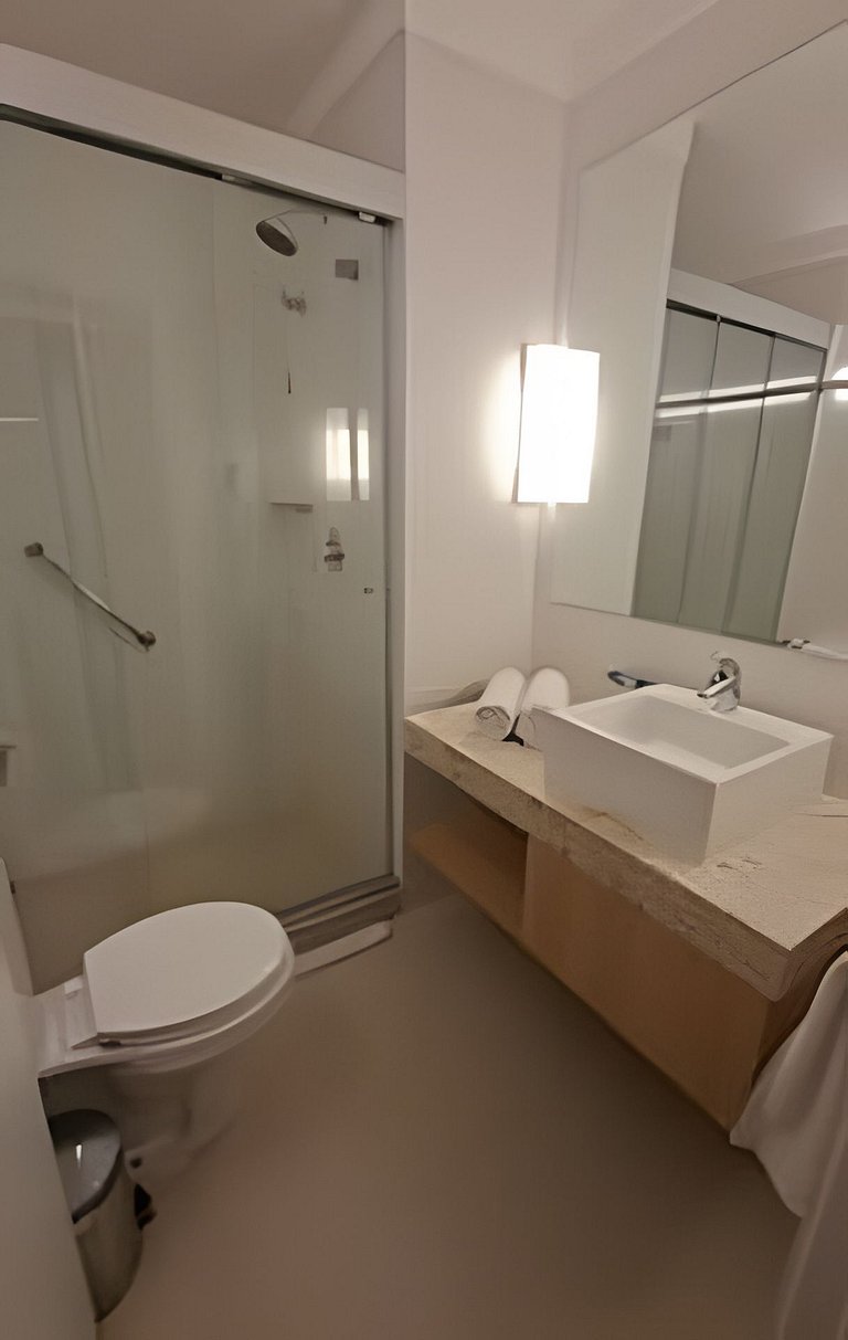 Flat a apenas 1 minuto da praia em Santos-SP