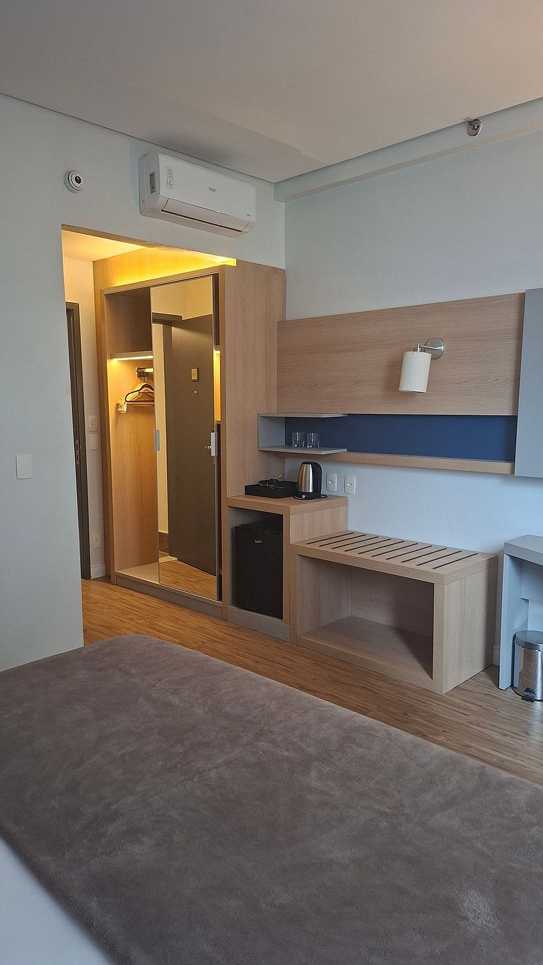 Flat a apenas 1 min da praia em Santos