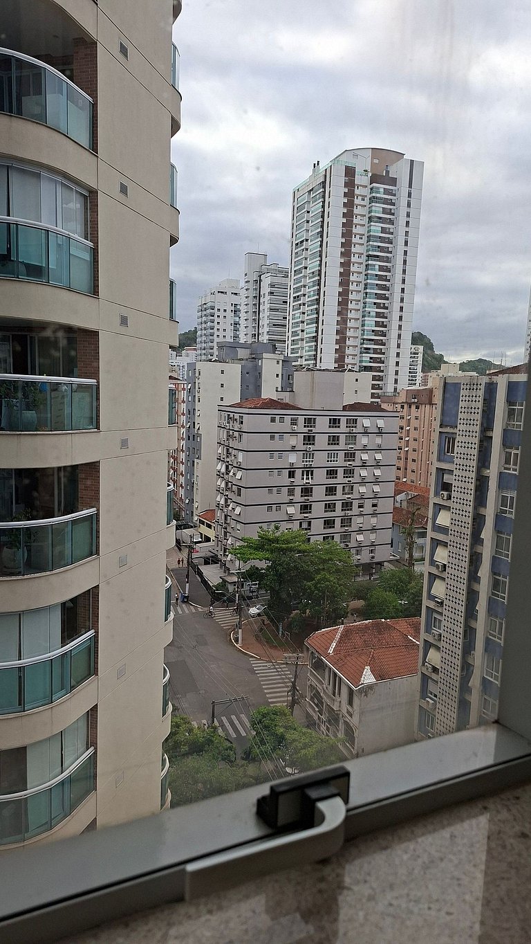 Flat com cama king a 50m da praia de Santos