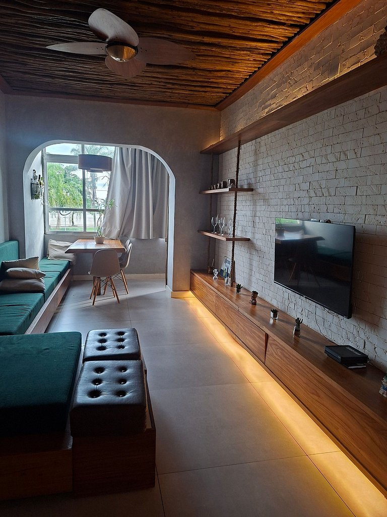 Apto decorado de Frente à Praia – Boqueirão/Santos