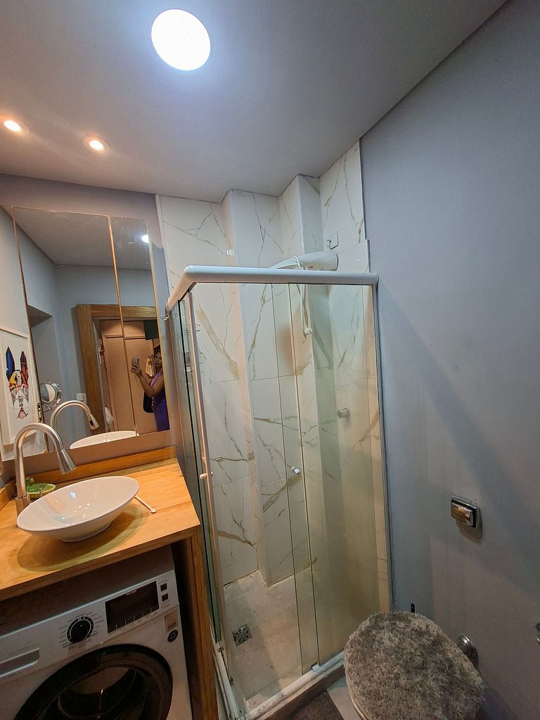 Apto decorado de Frente à Praia – Boqueirão/Santos