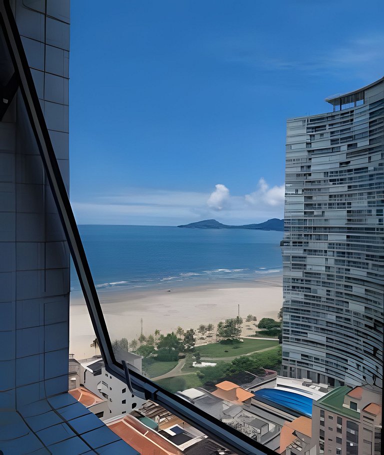 Flat decorado com vista para o mar em Santos