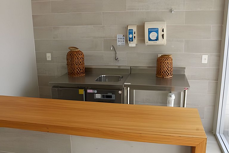 Flat decorado com vista mar