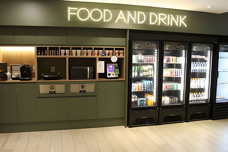 Flat decorado com vista mar