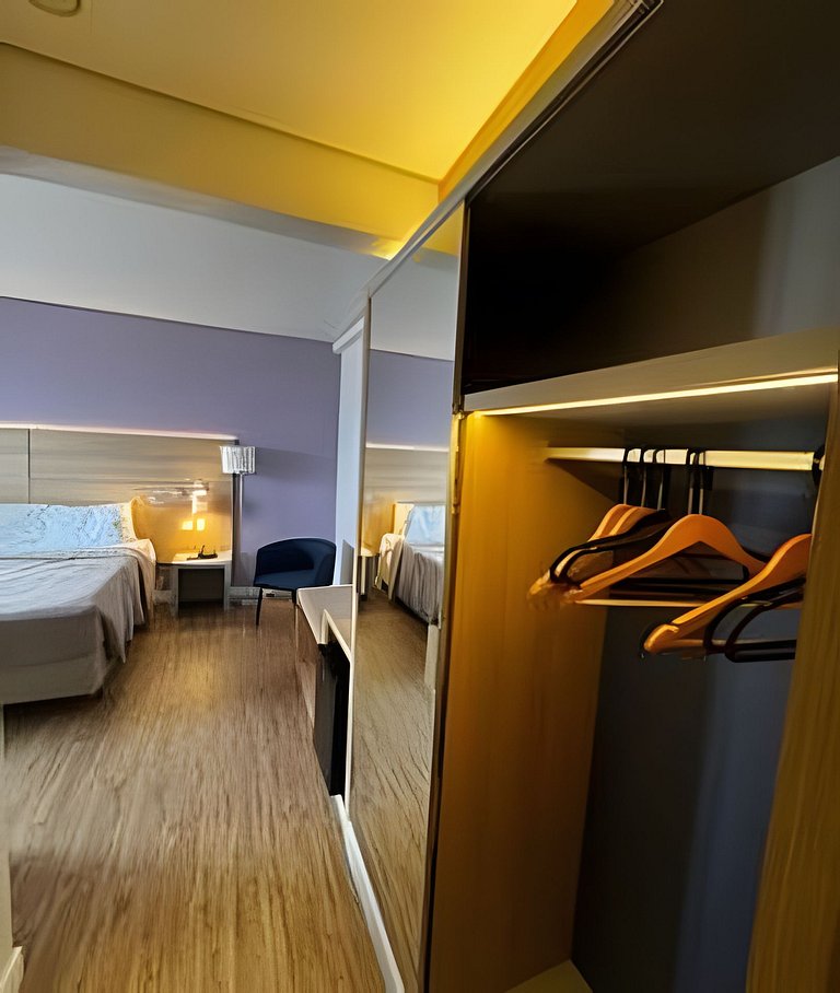 Studio aconchegante com varanda vista mar