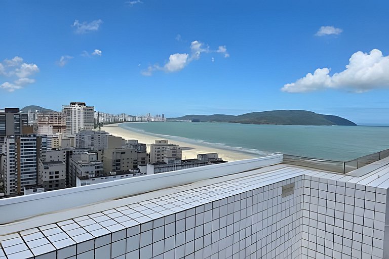 Flat com varanda e vista mar em Santos