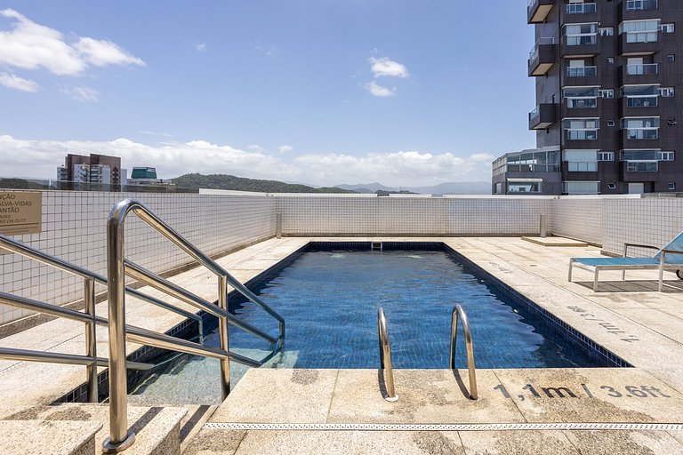 Studio aconchegante com varanda vista mar