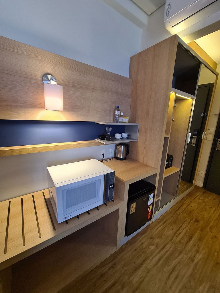 Studio com varanda vista mar